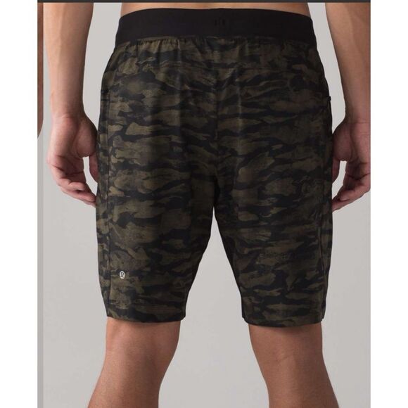 Lululemon T.H.E. Short *Luxtreme Liner 7” / Like New / Size M - Picture 2 of 10